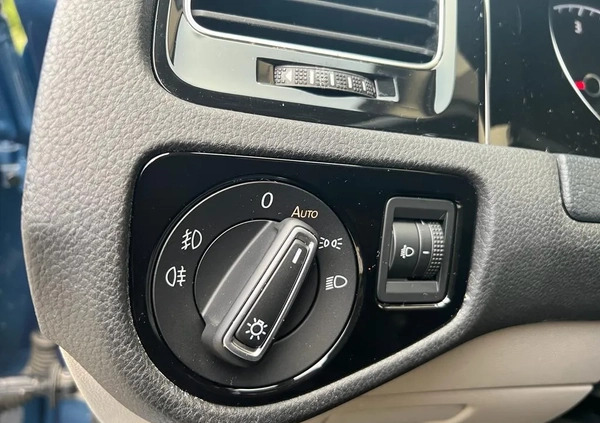 Volkswagen Golf cena 36900 przebieg: 246000, rok produkcji 2014 z Dobra małe 781